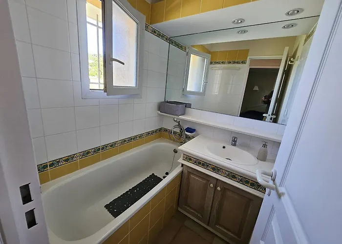 T2 Climatise A 100m De La Avec Piscine Et Parking - Fr-1-768-88 شقة